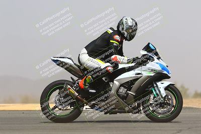 media/Mar-28-2022-Superbike Trackdays (Mon) [[b8603d0f67]]/Advanced Group (1pm-130pm)/Turn 9/